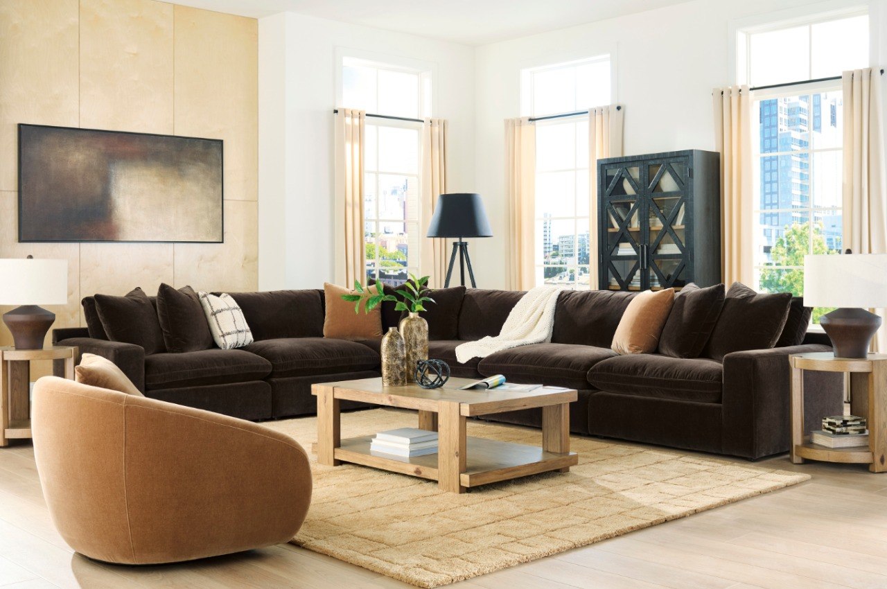 Maxton Heights 4-Piece Sectional view 2